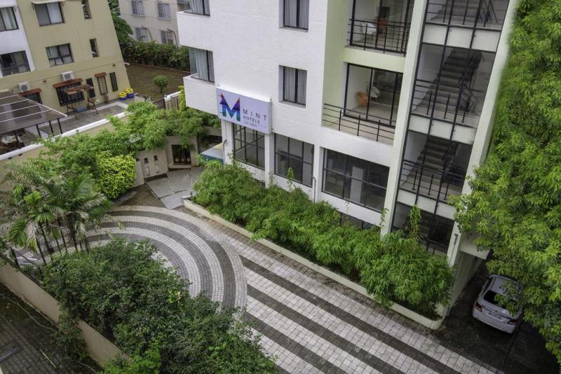 Hotel Mint Montvert Baner Pune Exterior foto