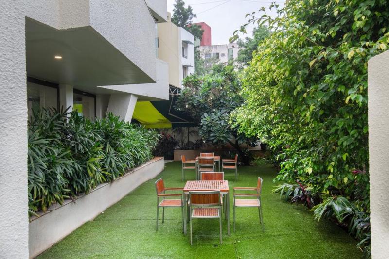 Hotel Mint Montvert Baner Pune Exterior foto