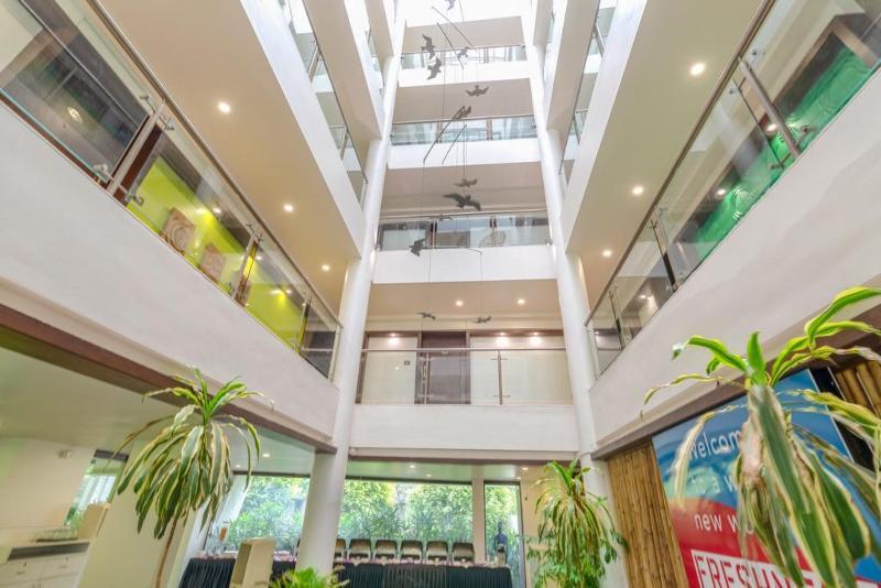 Hotel Mint Montvert Baner Pune Exterior foto