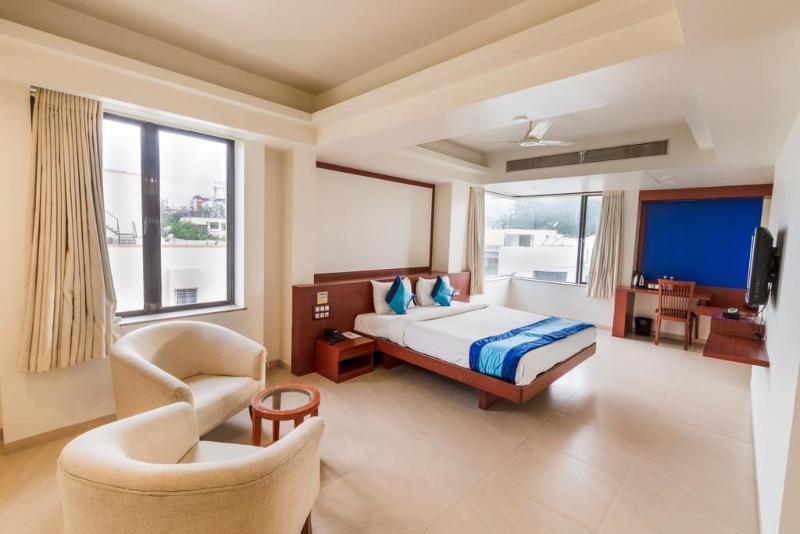 Hotel Mint Montvert Baner Pune Exterior foto