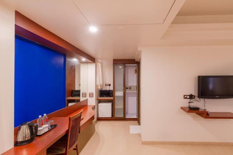 Hotel Mint Montvert Baner Pune Exterior foto