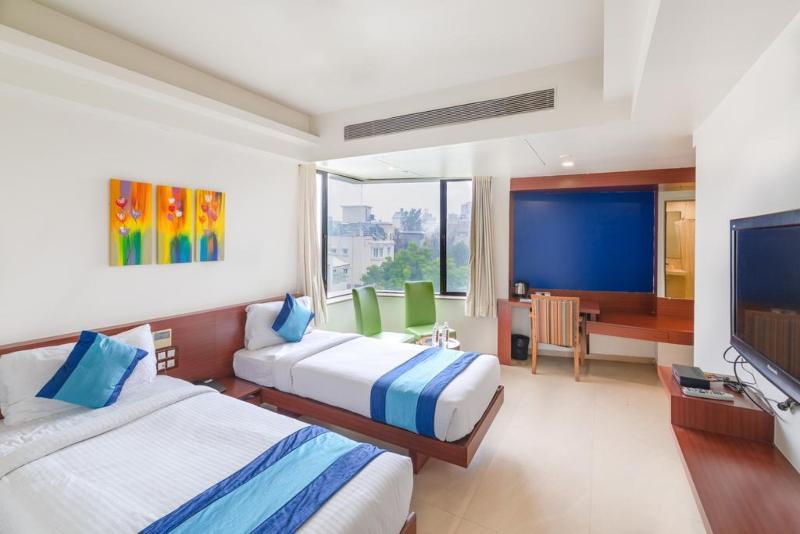 Hotel Mint Montvert Baner Pune Exterior foto