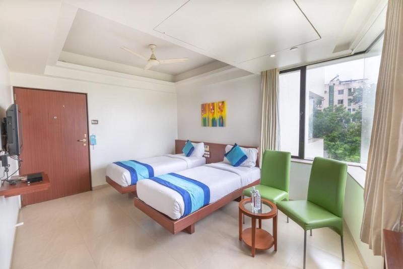 Hotel Mint Montvert Baner Pune Exterior foto