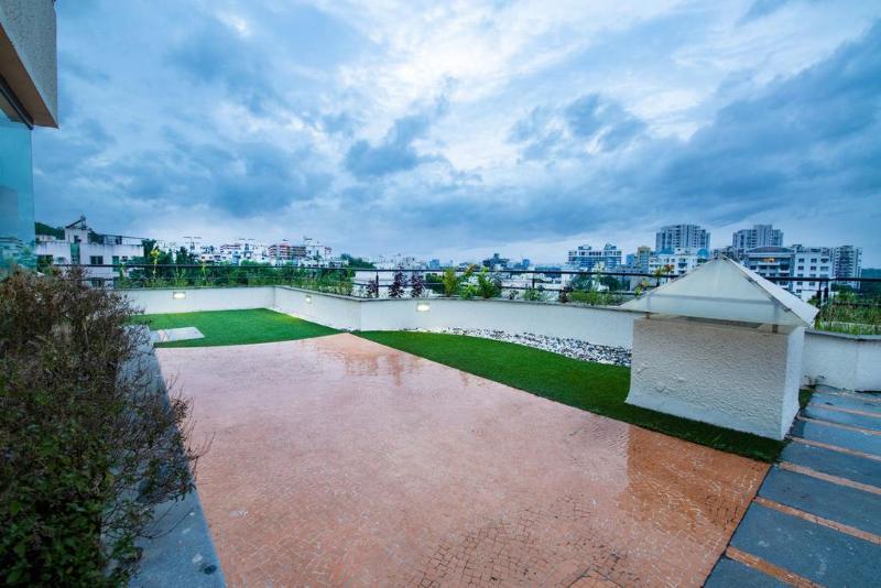 Hotel Mint Montvert Baner Pune Exterior foto